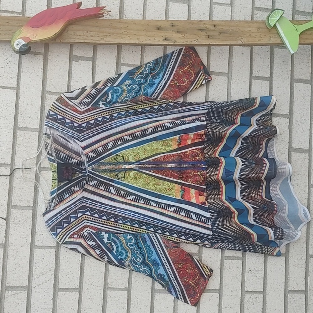 Multi-Color Top - Picture 3 of 10